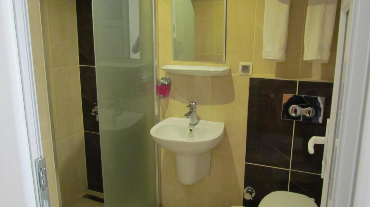 Dostlar Hotel Mersin  Zewnętrze zdjęcie